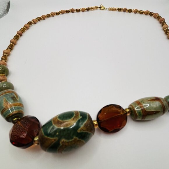 Unbranded Green Dark Orange Bead Necklace 24” - Picture 4 of 6